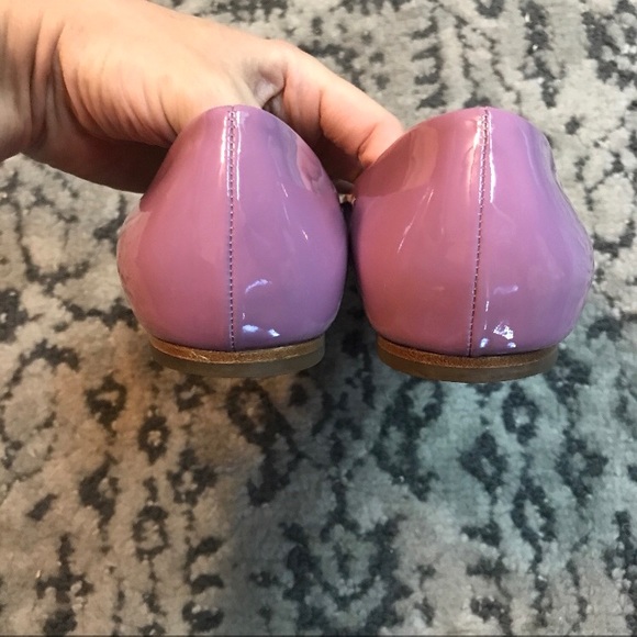 Salvatore Ferragamo Varina Patent Bow Flats - Picture 5 of 7